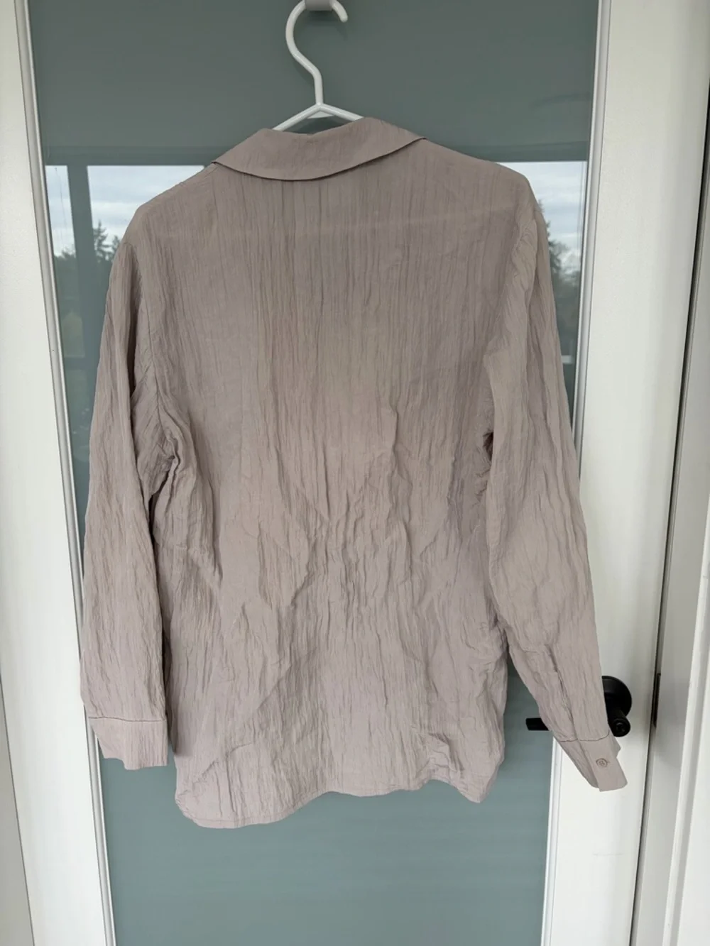 H&M light tan beige button-up shirt - Picture 2 of 3